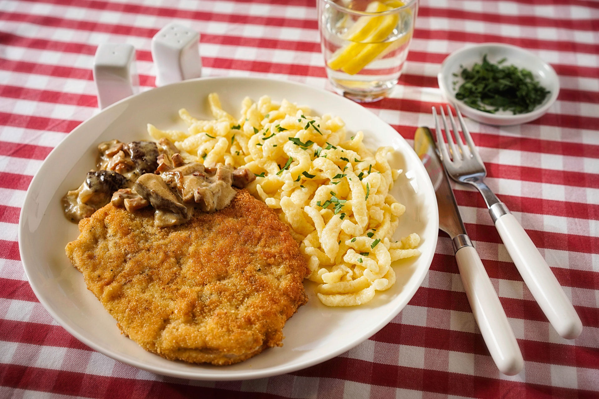 María Drexler - Jäger-Schnitzel con Spätzle